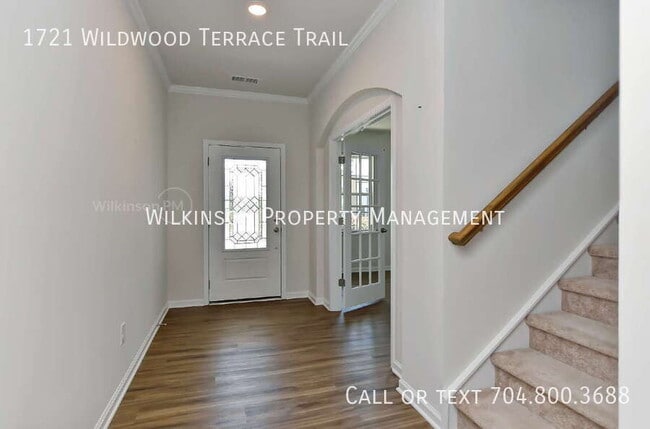 Building Photo - 1721 Wildwood Terrace Trl