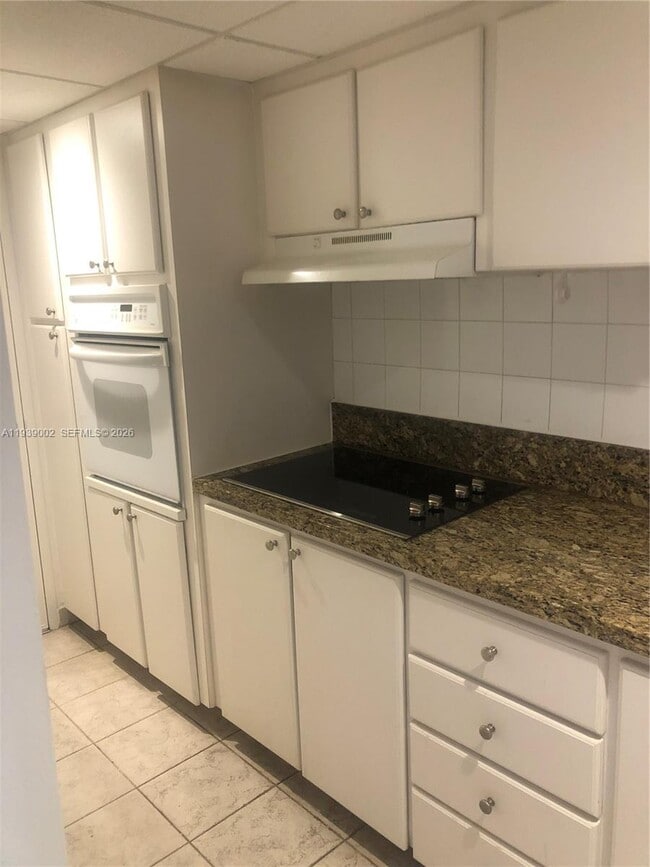 Building Photo - 1200 West Ave