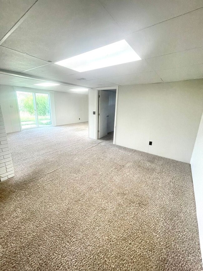 Building Photo - 9232 Ames Ave