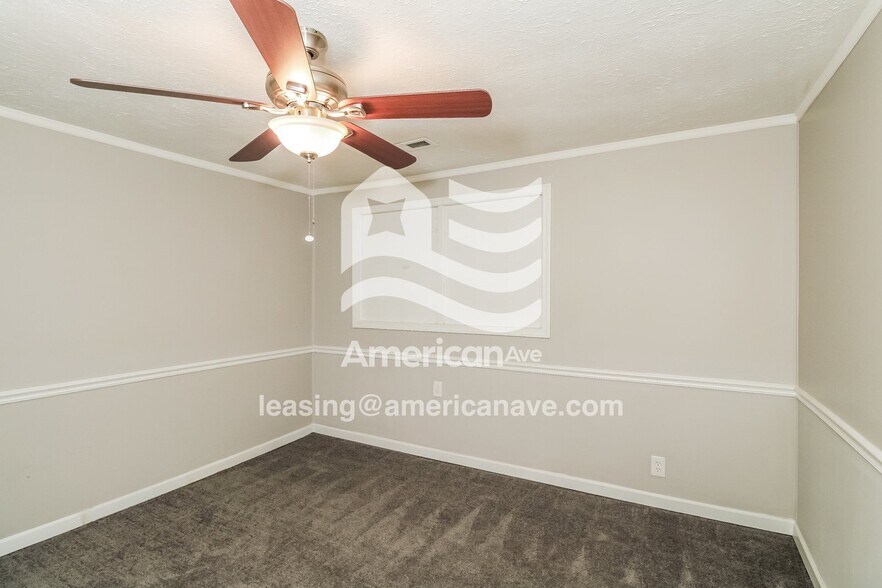 Building Photo - 720 Bryant Rd