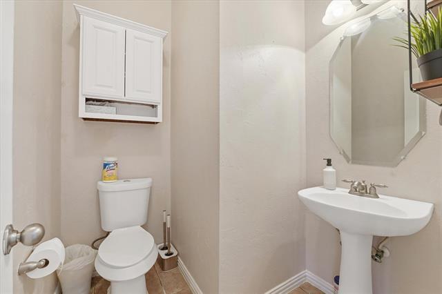 Building Photo - 4225 Swan Forest Dr