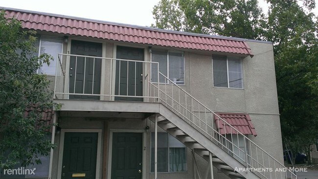 Building Photo - 1021 Chestnut St