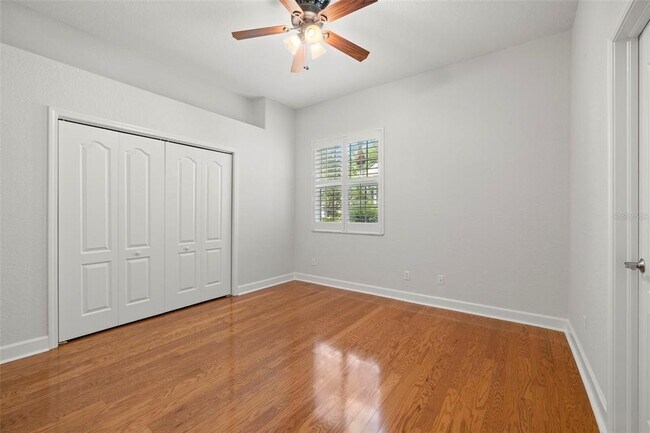 Building Photo - 3916 Valrico Grove Dr