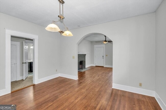 Building Photo - 1943 Heckle St