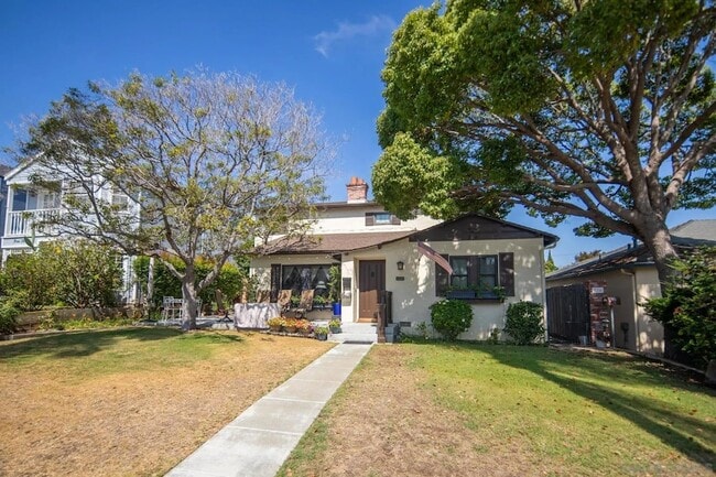Building Photo - 324 D Ave