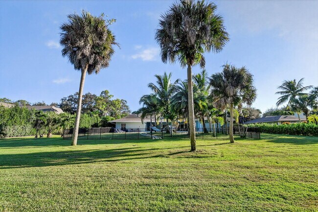 Building Photo - 13172 Doubletree Cir