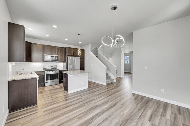Building Photo - $2,775 - 3 Bed, 2.5 Bath Home in Aurora wi...