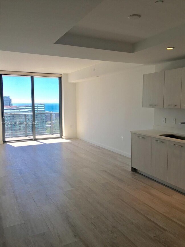 Building Photo - 55 SW 9th St