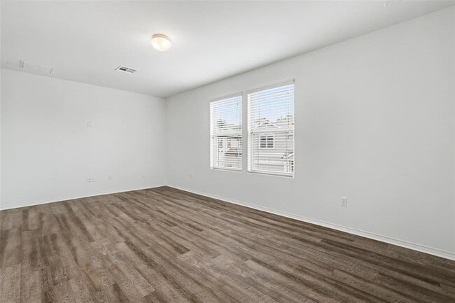 Building Photo - 6227 Aviara Dr