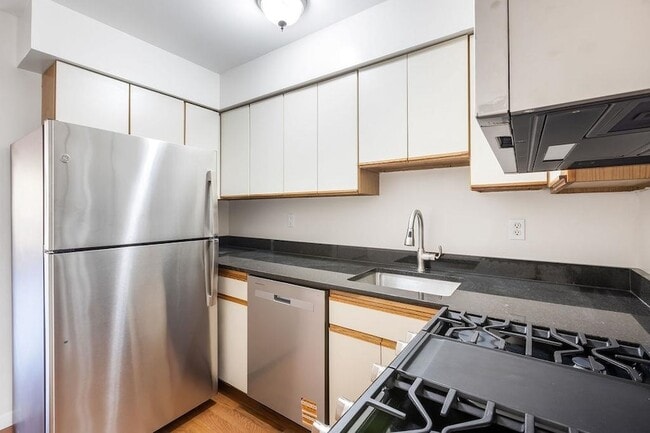 Building Photo - 3307 Liberty Ave