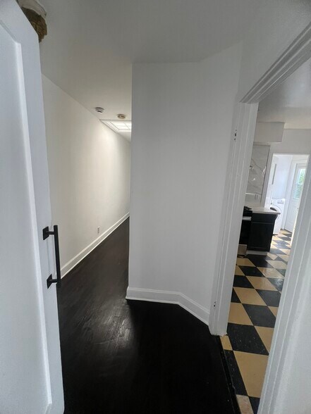 Building Photo - 1234 Keniston Ave