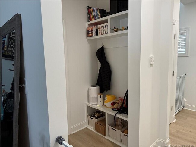 Building Photo - 211 NC-211