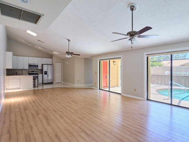 Building Photo - 5532 Golden Eagle Cir