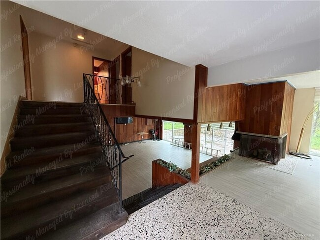 Building Photo - 3776 Dorset Dr