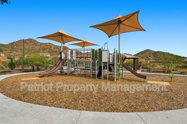 Building Photo - 6922 W Buckhorn Trail