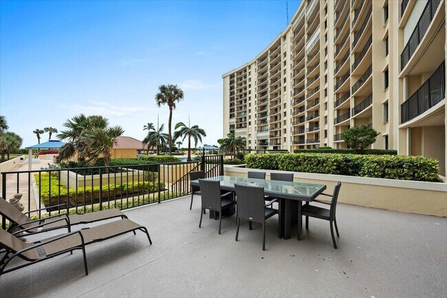 Building Photo - 100 Ocean Trail Way