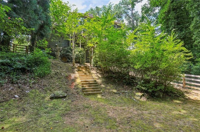 Building Photo - 2883 Wynfair Dr
