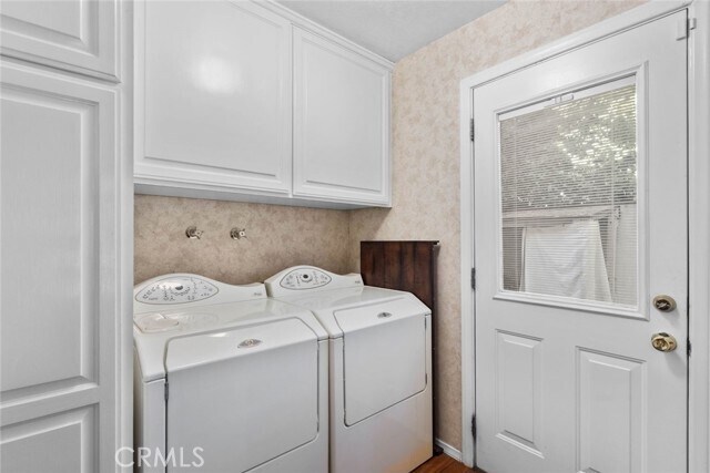 Building Photo - 887 Talisman Ln
