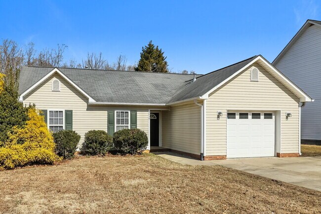 Building Photo - 2459 Joshua Ln