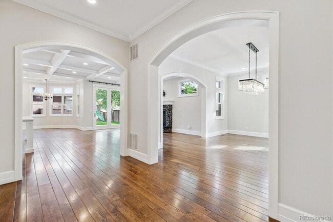 Building Photo - 510 High St