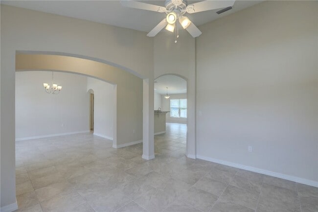 Building Photo - 426 Lanfair Ave