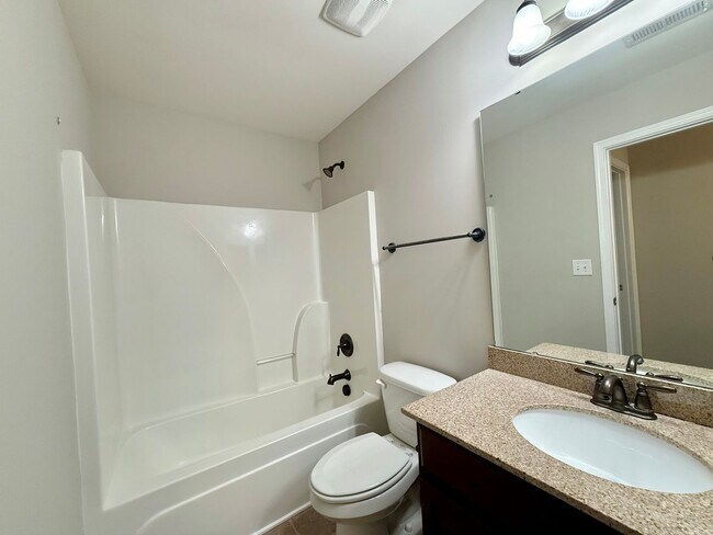 Building Photo - 4818 Summerside Dr