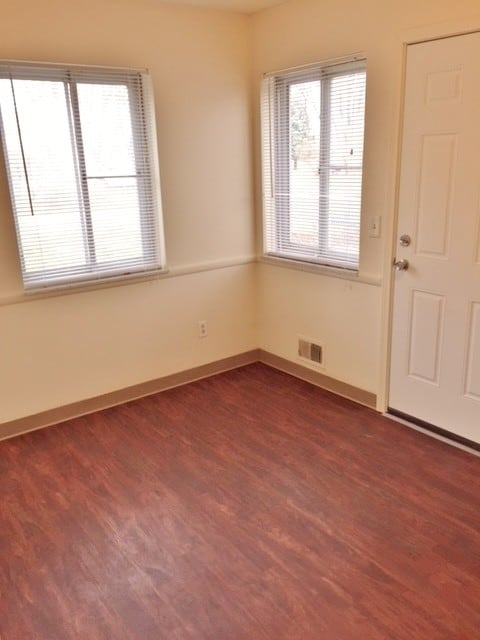 Building Photo - 1176A Sanborn Place