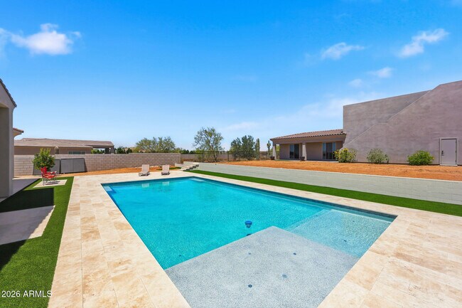 Building Photo - 6896 E Lomas Verdes Dr
