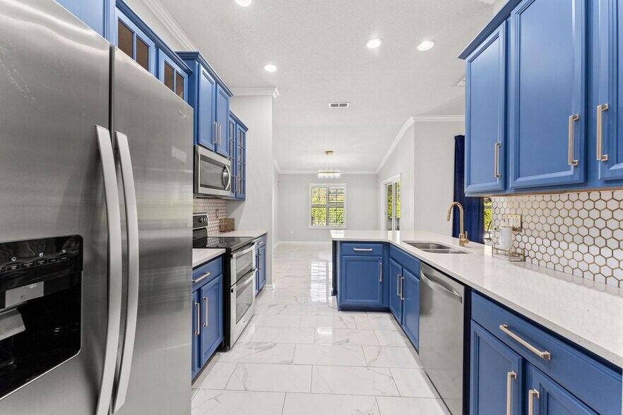 Building Photo - 16456 Tisons Blf Rd