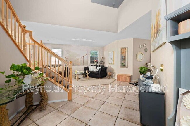 Building Photo - 38276 Pine Creek Pl