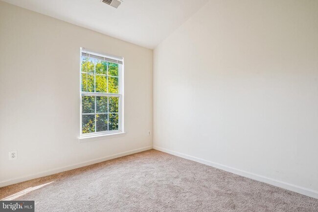 Building Photo - 11479 Carriage Gate Ct