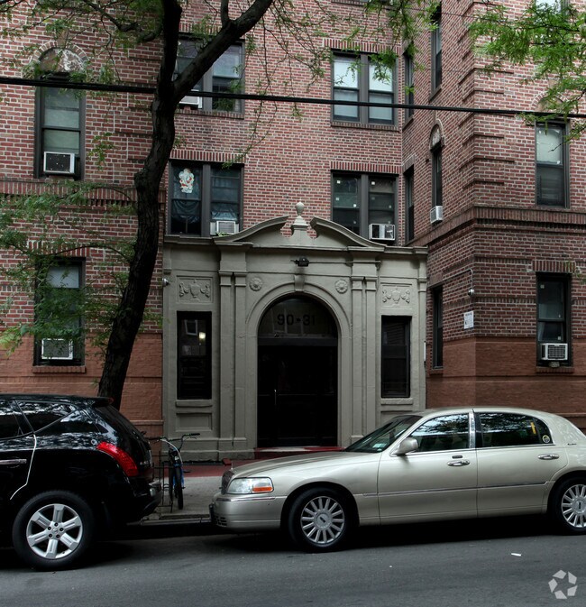 Building Photo - 90-31 Whitney Ave