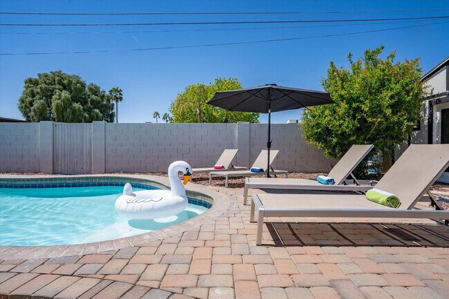 Building Photo - 4920 N 85th St