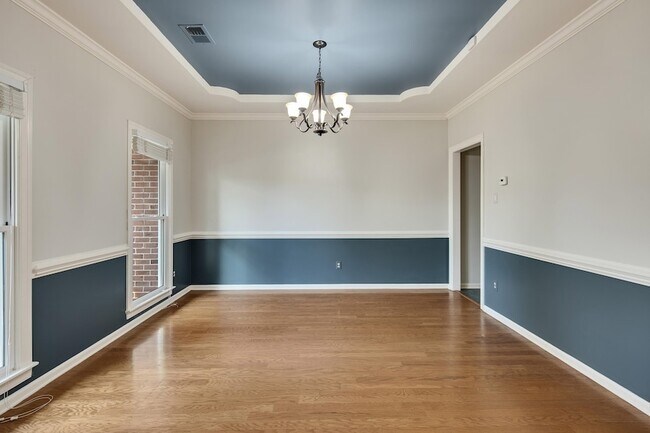 Building Photo - 979 Welbeck Cove