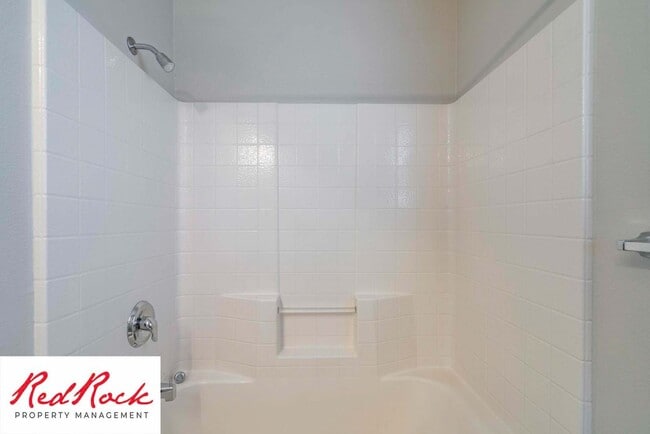 Building Photo - 3 Bed 2 Bath, 2 Car Garage with a Fully Fe...