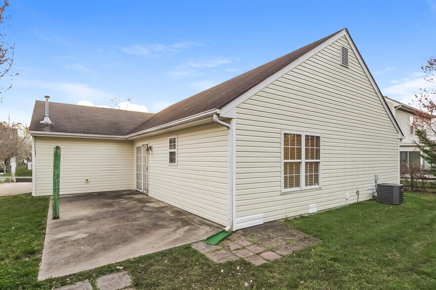 Building Photo - 785 Sir Raleigh Dr