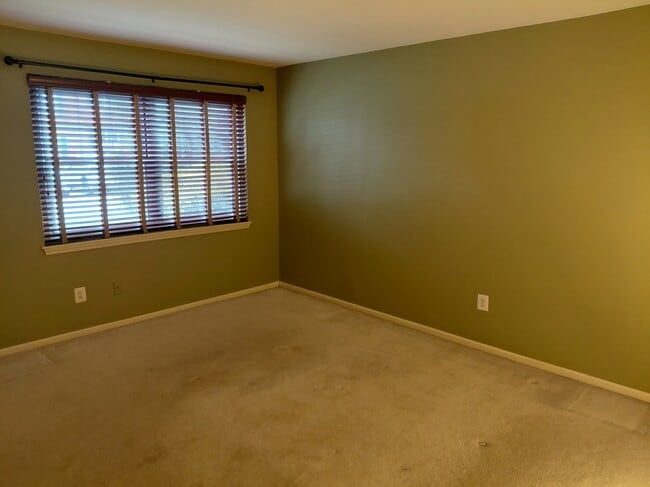 Building Photo - 93 Ramsgate Ct