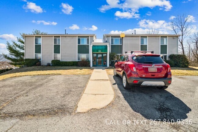 Building Photo - 400 College Park Dr