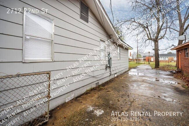 Building Photo - 2712 22nd St