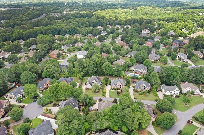 Building Photo - 710 Weybridge Pl