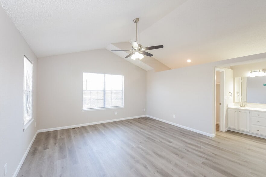 Building Photo - 1167 W 133rd Way