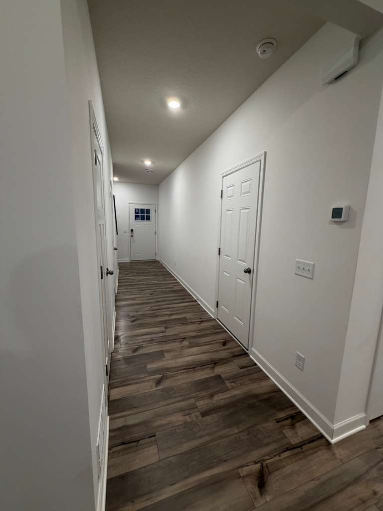 Building Photo - 10604 Heron Ave S