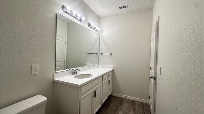 Building Photo - 1025 Pando Lp