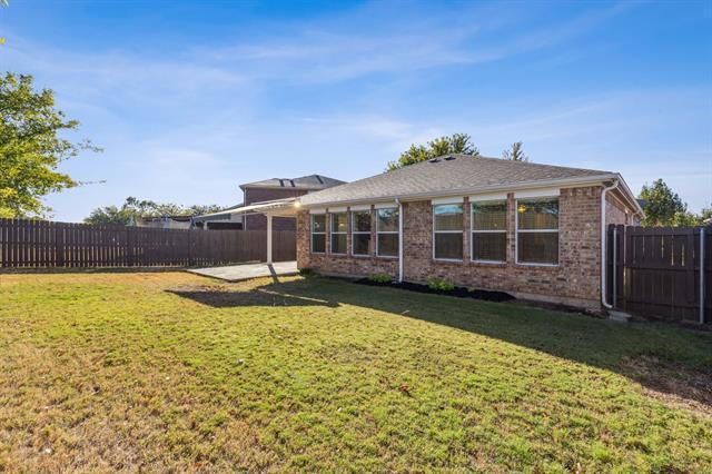 Building Photo - 15944 Avenel Way