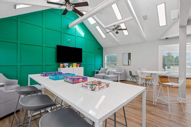 Building Photo - 800 Alexander Rd