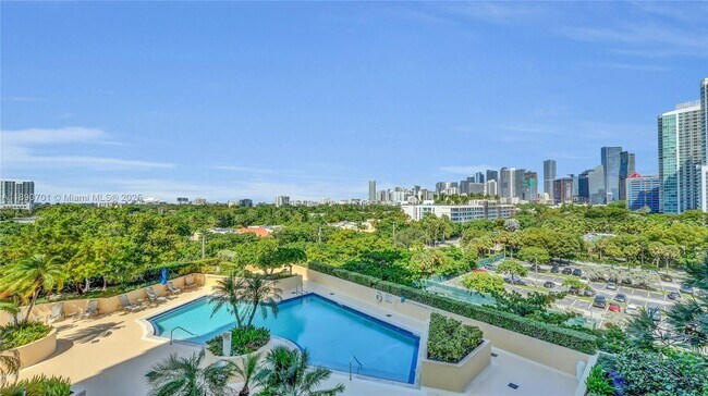 Building Photo - 2475 Brickell Ave