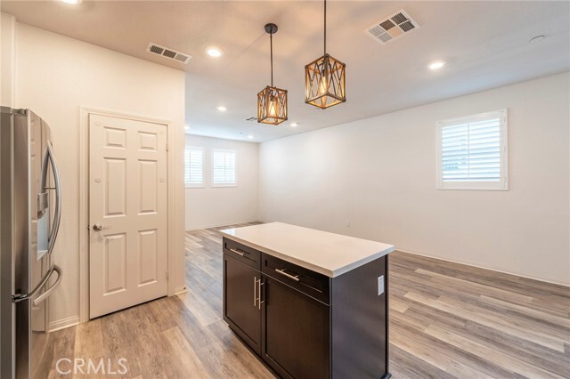 Building Photo - 24604 Westwind Pl