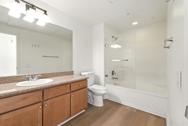Building Photo - 22681 Oakgrove, 225