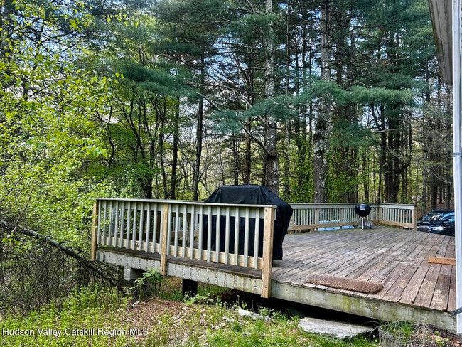 Building Photo - 125 Taconic Creek Rd
