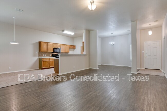 Building Photo - 130 Carmel Dr